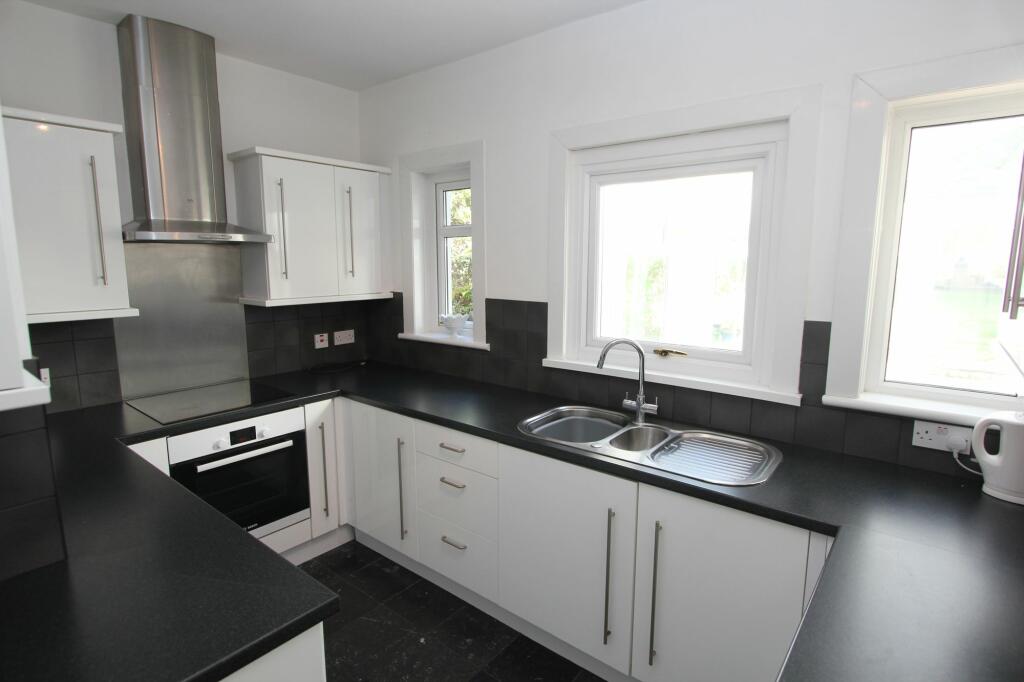 Additional image 3 of Kingswood House, East Street, CF61 1XY