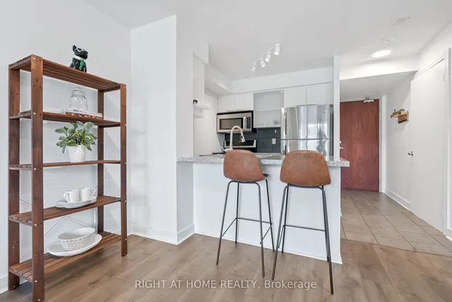 Additional image 7 of 16 Harrison Garden Blvd Unit 209