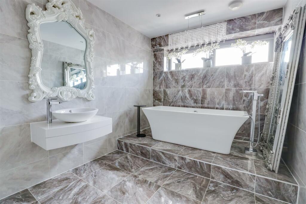 Additional image 27 of Sea View Court, Fontygary Road, Rhoose, Vale of Glamorgan, CF62 3FN