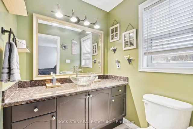 Additional image 19 of 996 BEACH Blvd