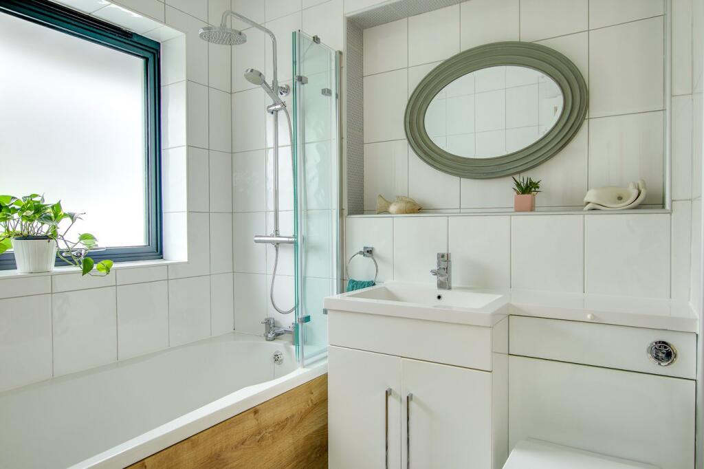 Additional image 18 of Chewton Common Road, Highcliffe, Christchurch, BH23