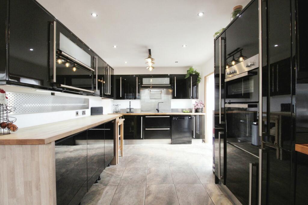 Additional image 10 of Matthew Road, Rhoose, CF62