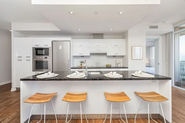 Additional image 14 of 88 Park Lawn Rd Unit 2208