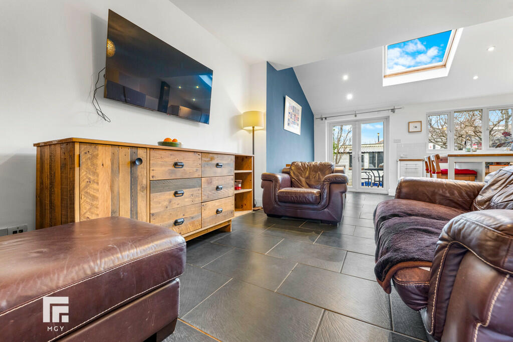 Additional image 24 of Cornerswell Road, Penarth