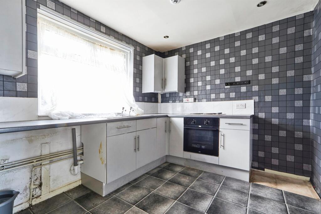 Additional image 5 of Upper Grange Avenue, Allerton, Bradford