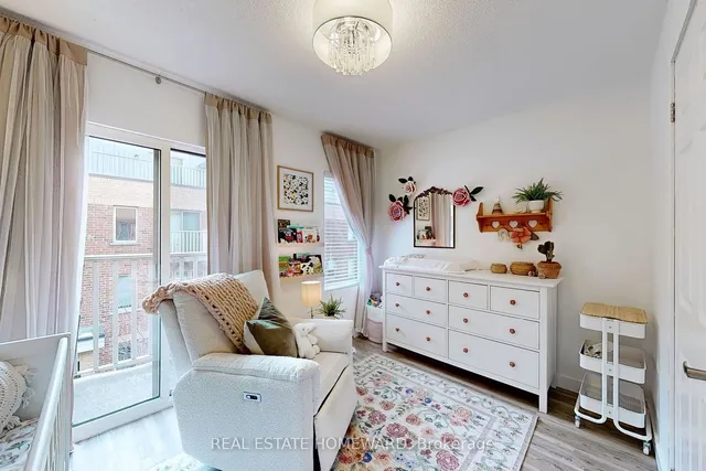 Additional image 26 of 21 Ruttan St Unit 240