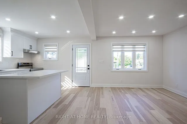 Additional image 11 of 961 Victoria Park Ave