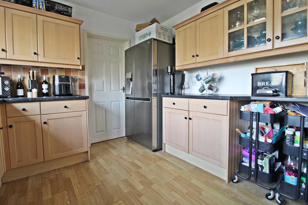 Additional image 9 of Park Lane, Groesfaen, Pontyclun, Rhondda Cynon Taff. CF72 8PB