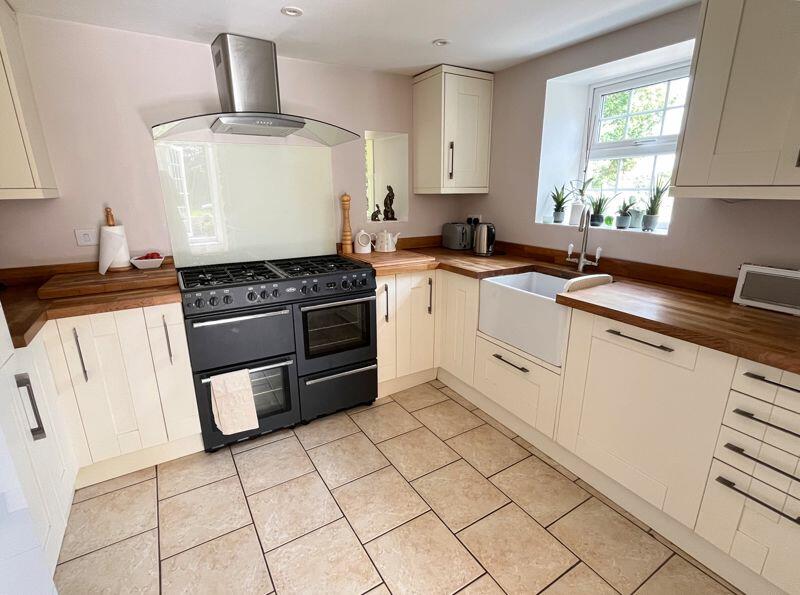 Additional image 3 of The Elms Farm, Castell Y Mwnws, Llanharry, CF72 9DD