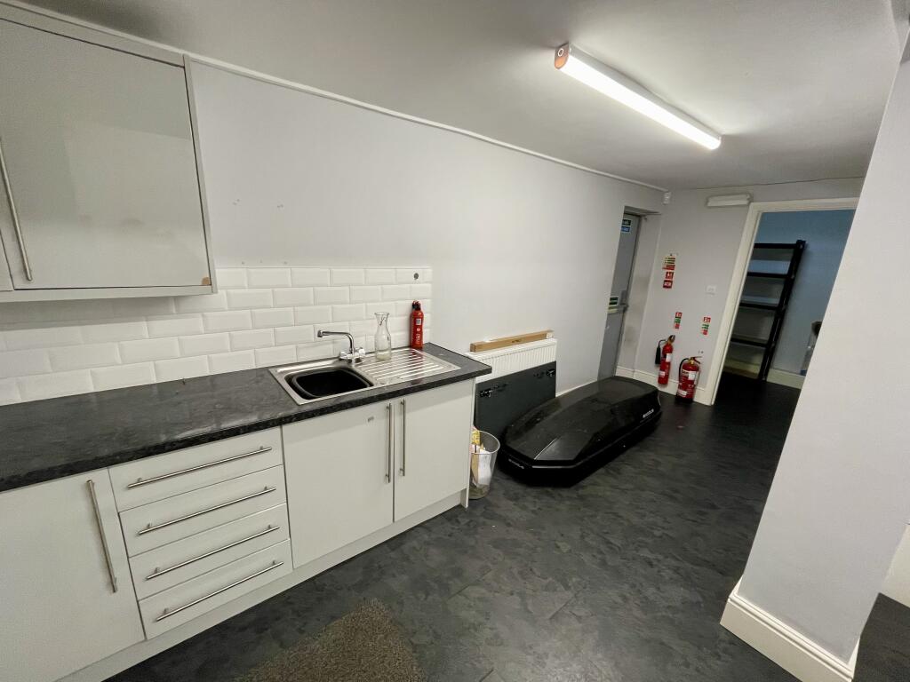 Additional image 14 of Oxford Street, ,