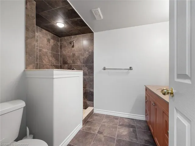 Additional image 16 of 9 1/2 York St Unit 2