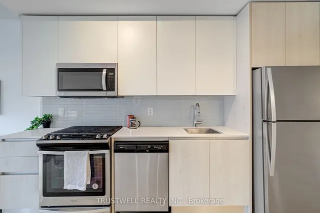 Additional image 5 of 2A Church St Unit 613