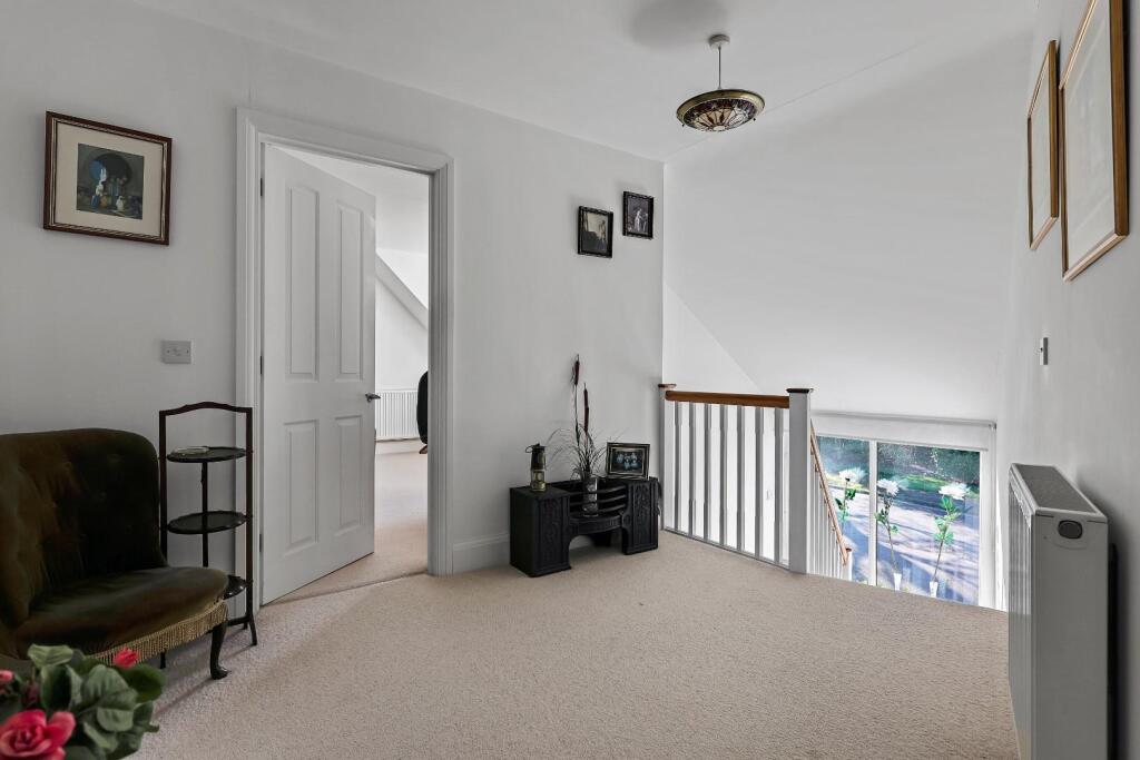Additional image 8 of Spinney Drive, Great Shelford
