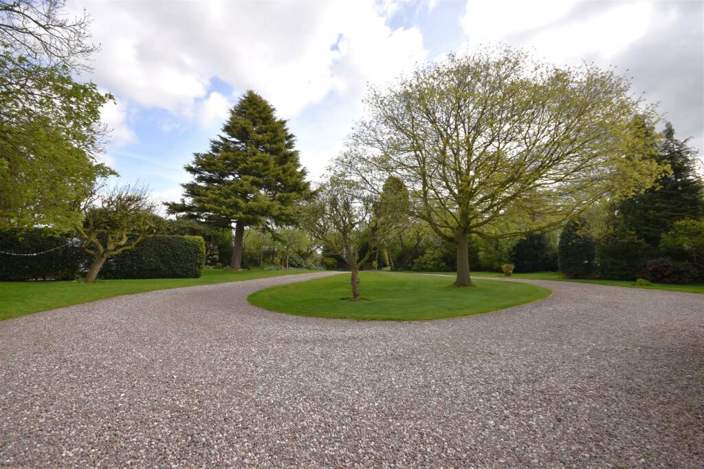 Additional image 40 of Hanns Hall Road, Neston, Cheshire