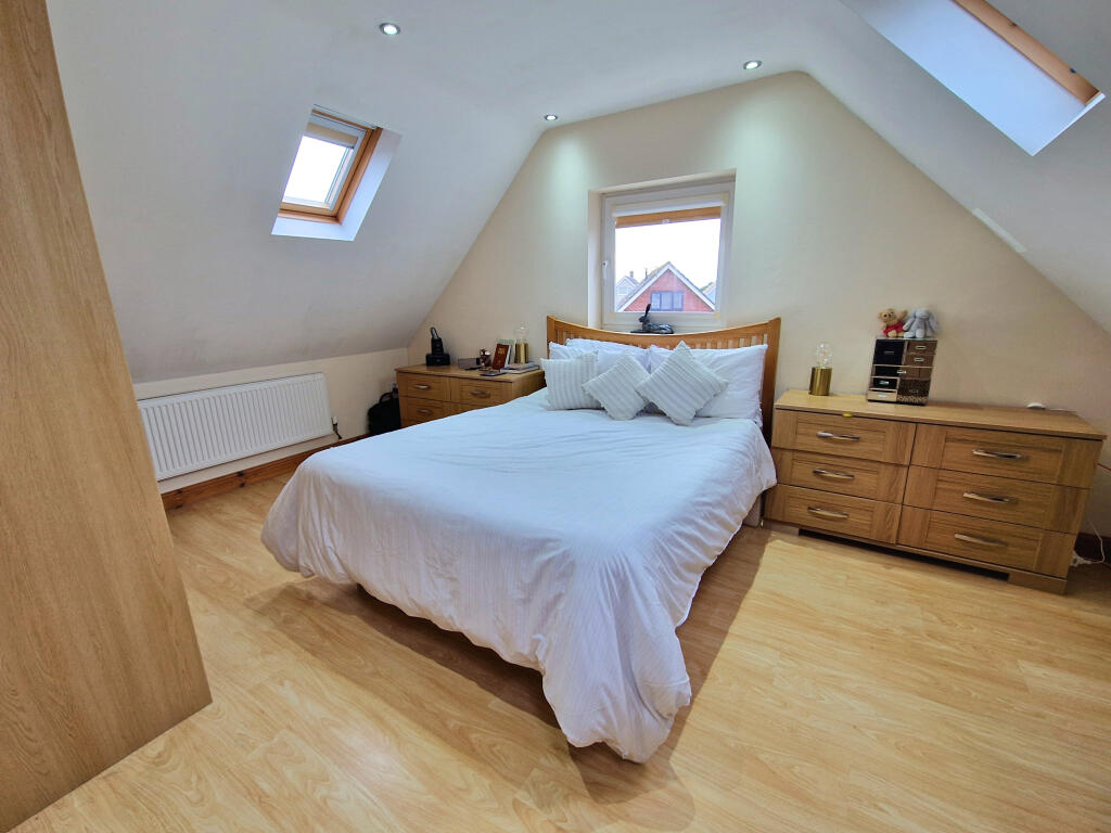 Additional image 4 of FULMAR ROAD, PORTHCAWL, CF36 3UL