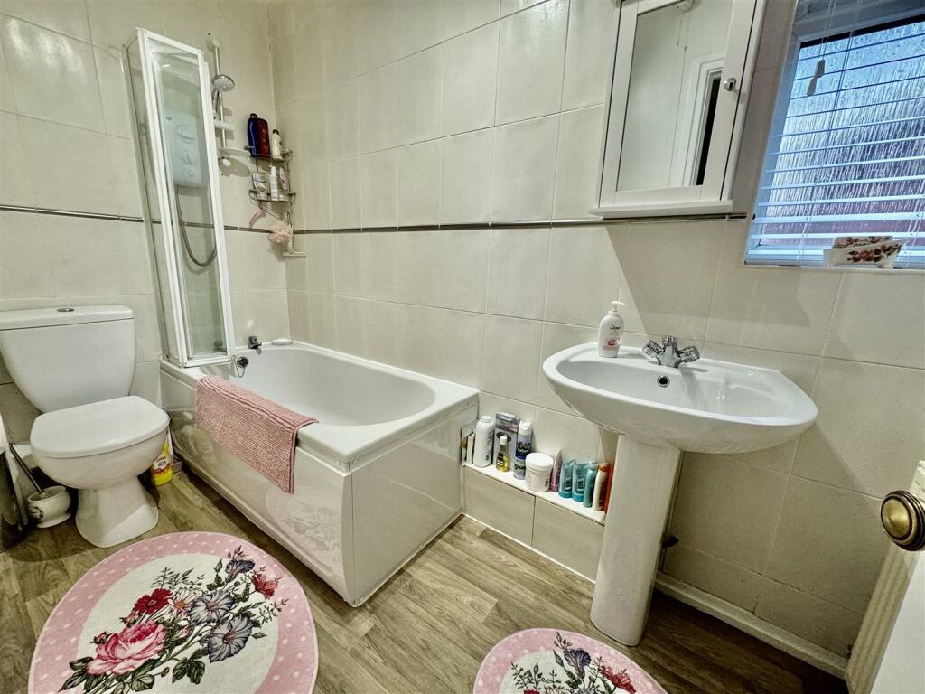 Additional image 10 of Church Croft, Dodleston, Chester