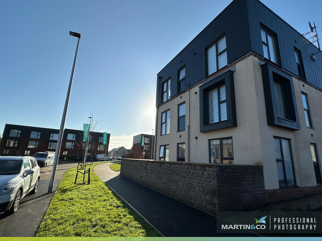 Additional image 2 of Dol Glaswg, Capel Llanilltern