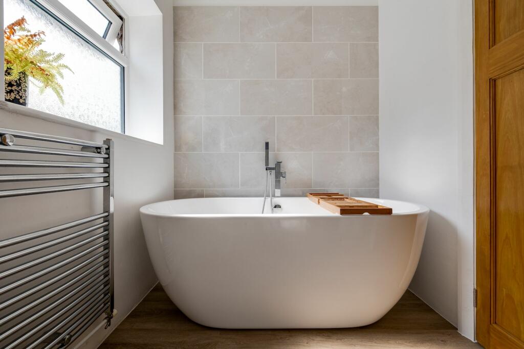 Additional image 21 of Long Lane, Upton, CH2