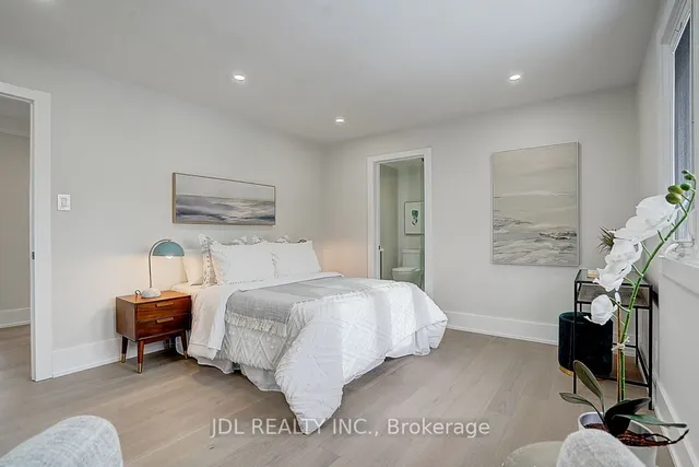 Additional image 24 of 19 Mossgrove Tr