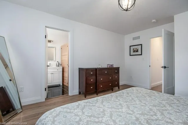 Additional image 27 of 81 Fifth Ave