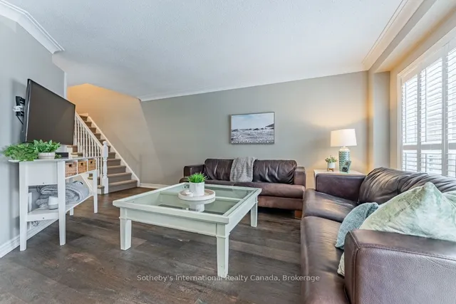 Additional image 6 of 130 Robert St Unit 6