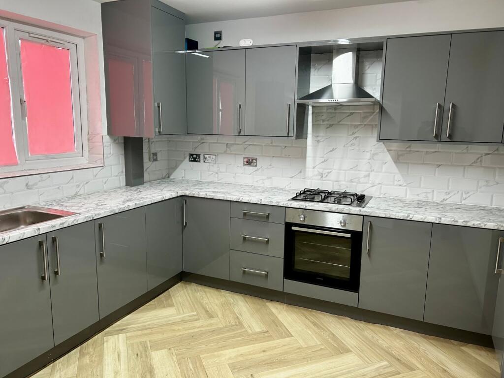 Additional image 12 of Meadview, Holmewood, Bradford, BD4