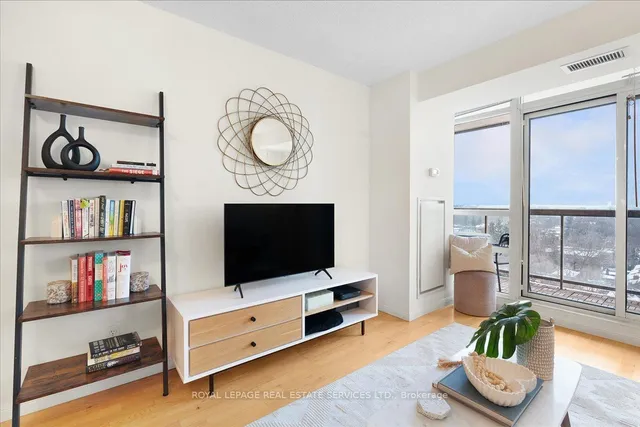 Additional image 11 of 900 Mount Pleasant Rd Unit 1108