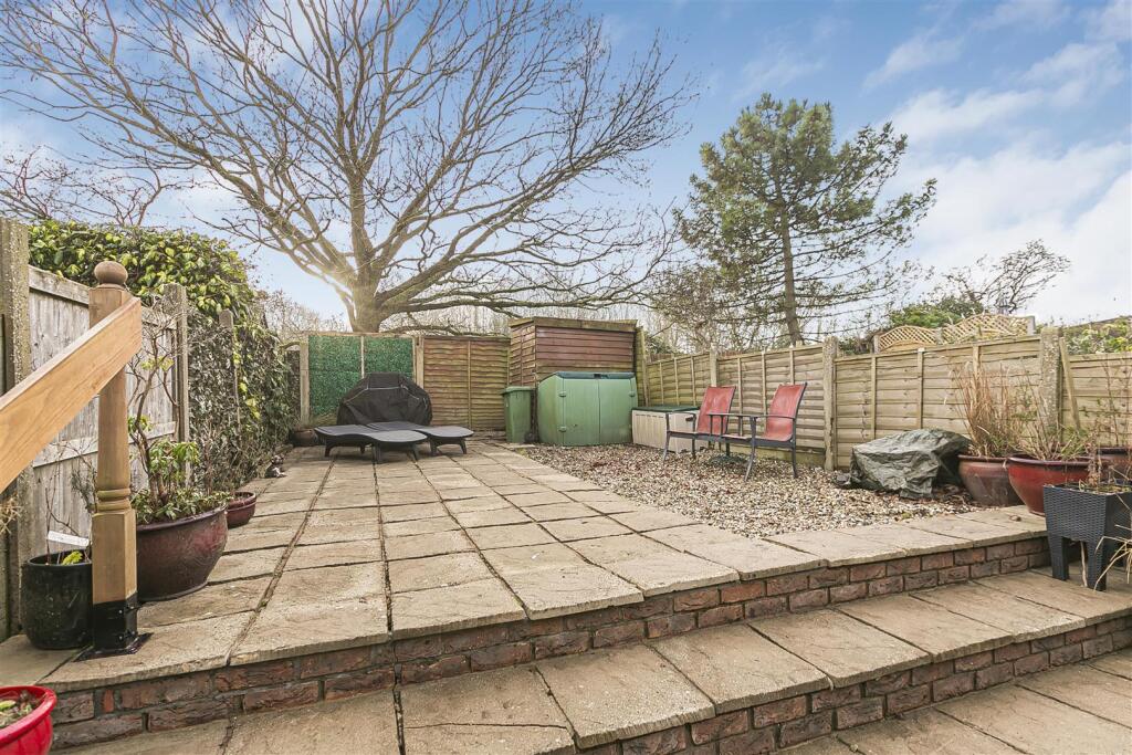 Additional image 22 of Far End, Hatfield
