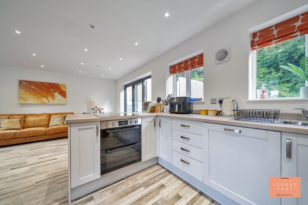 Additional image 19 of Ty Eglwys, Church Street, Machen, CF83