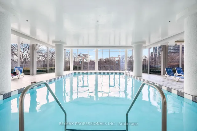 Additional image 40 of 88 Park Lawn Rd Unit 911