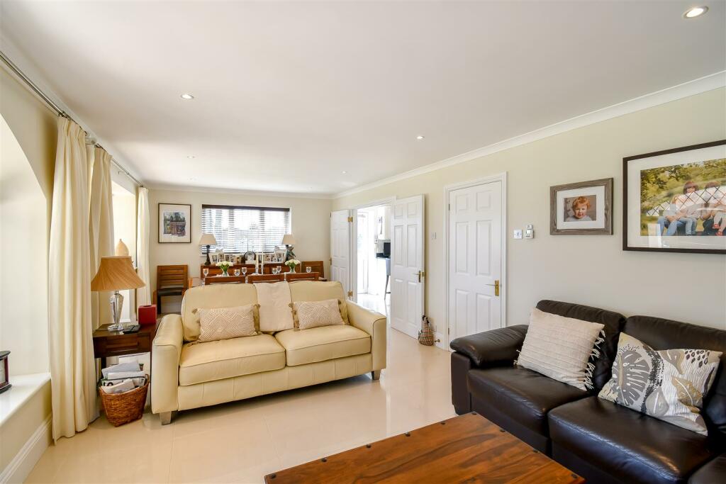 Additional image 29 of Beach Road, Swanbridge, Penarth