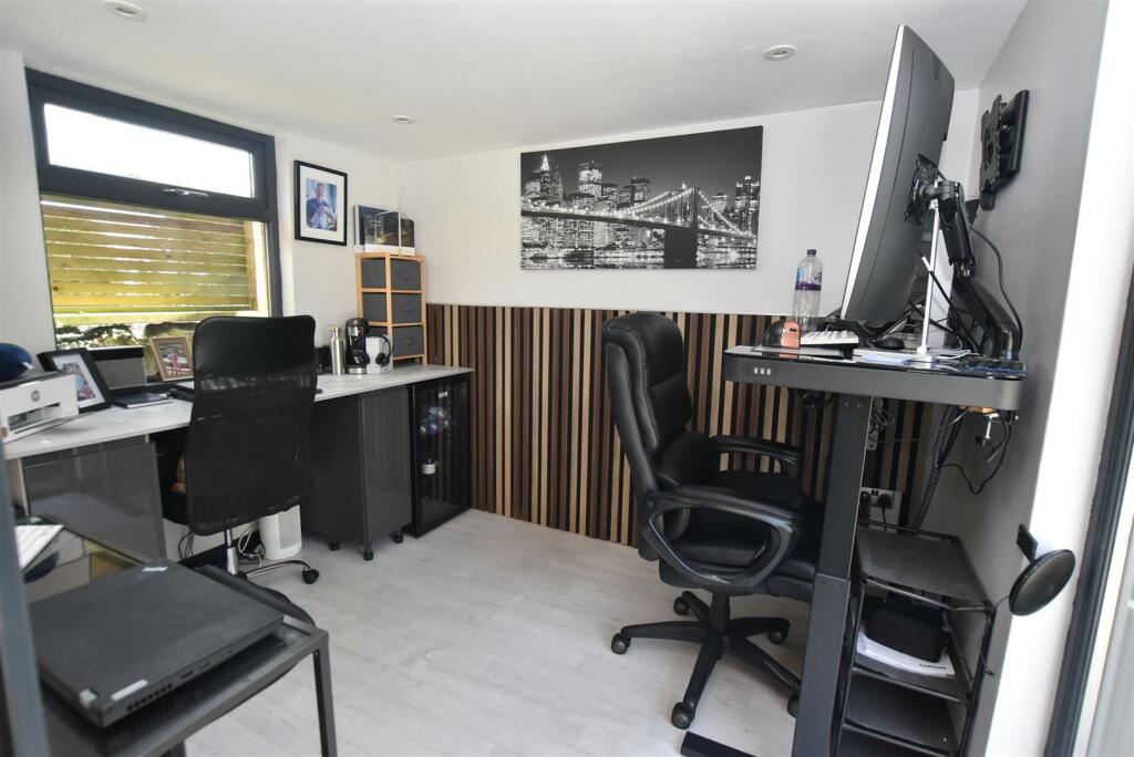 Additional image 33 of Sandstone Rise, Prenton