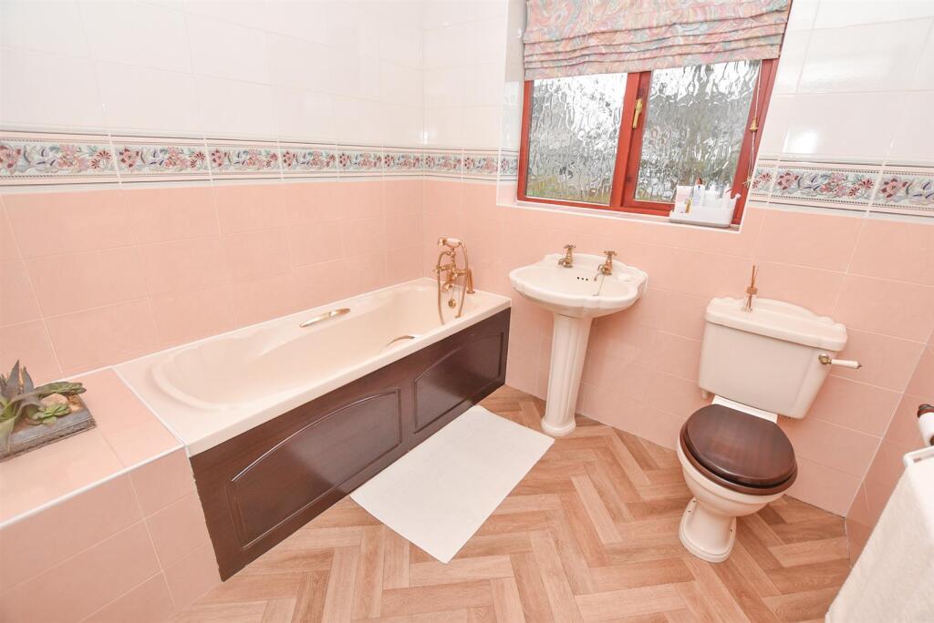 Additional image 17 of Kingsbrook Way, Bebington