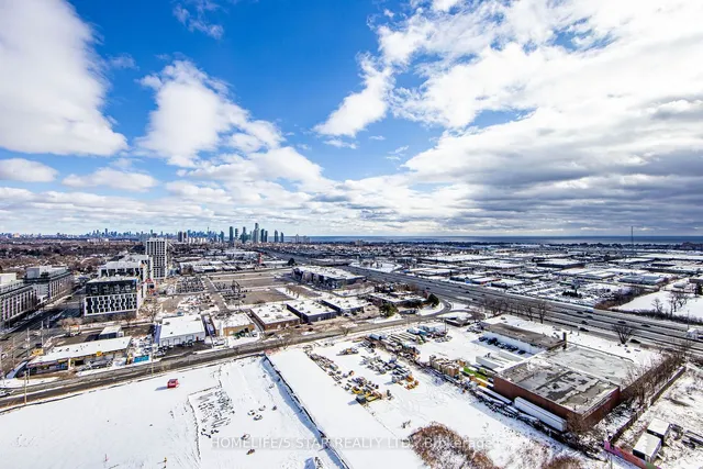 Additional image 30 of 17 ZORRA St Unit 2103