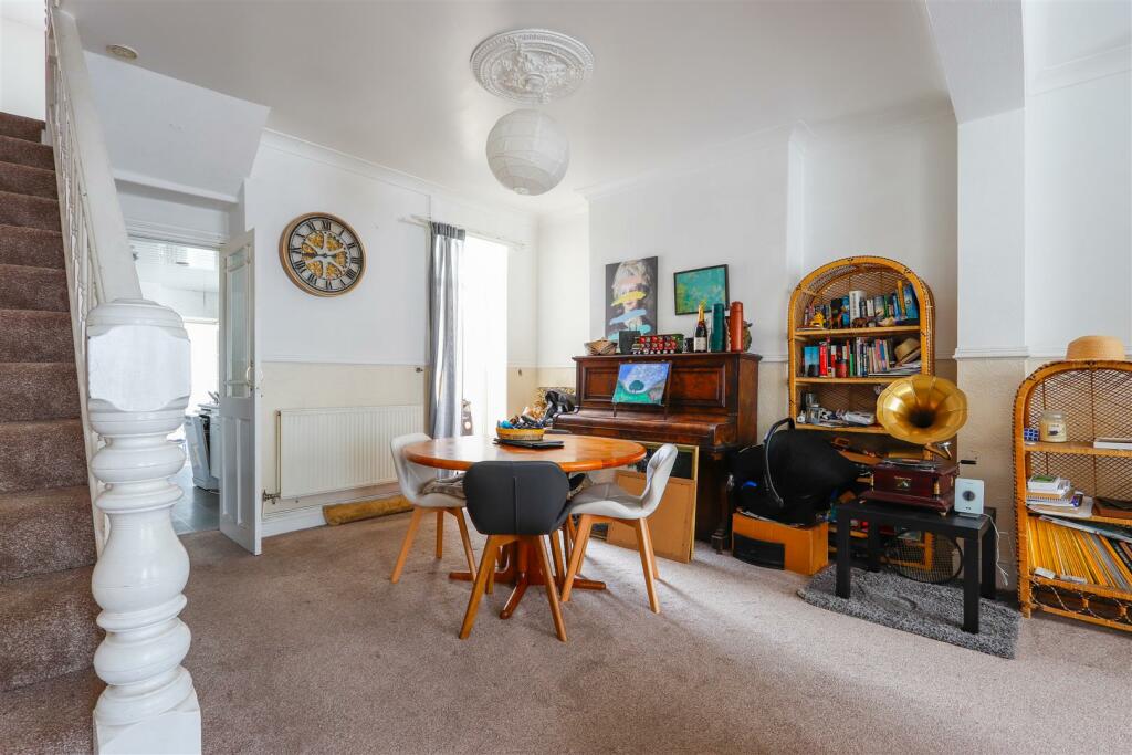 Additional image 10 of George Street, Barry