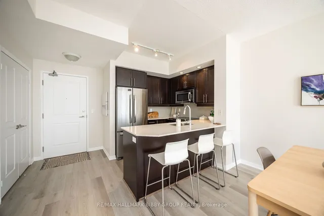 Additional image 10 of 65 East Liberty St Unit 2308