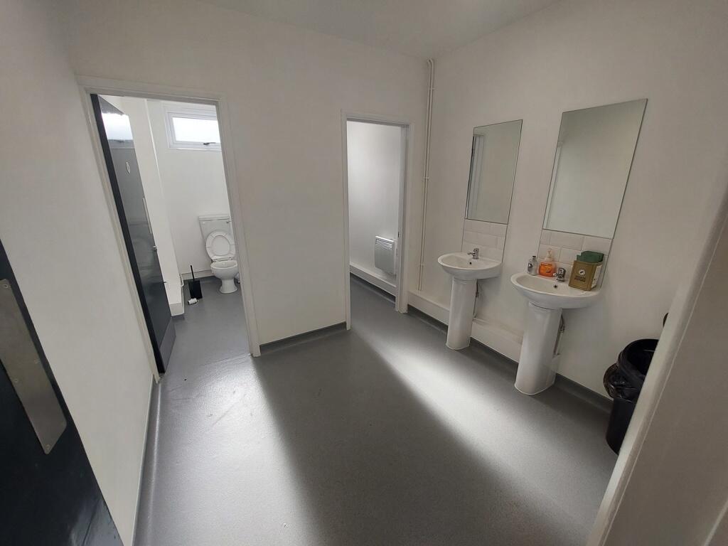 Additional image 5 of Unit 4, Hazelwood Trading Estate, Dominion Way, Worthing, West Sussex BN14 8LU