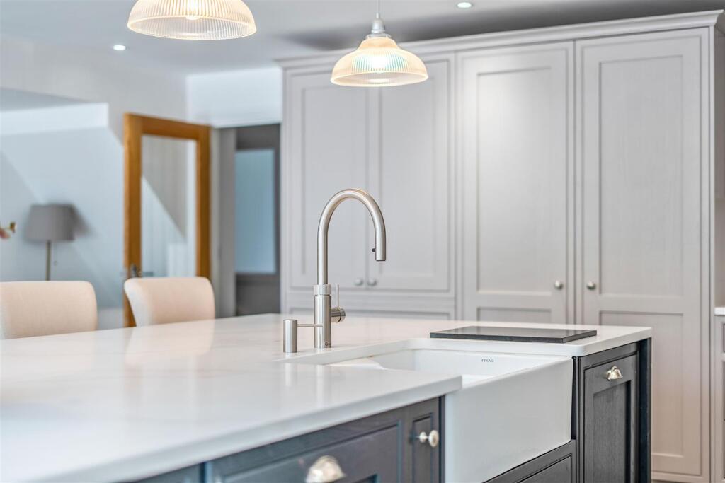 Additional image 7 of Streetly Crescent, Four Oaks, Sutton Coldfield