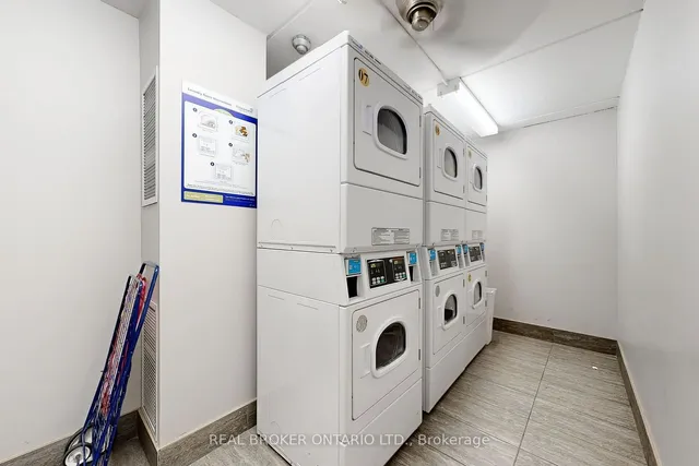 Additional image 31 of 2 GLAMORGAN Ave Unit 1012