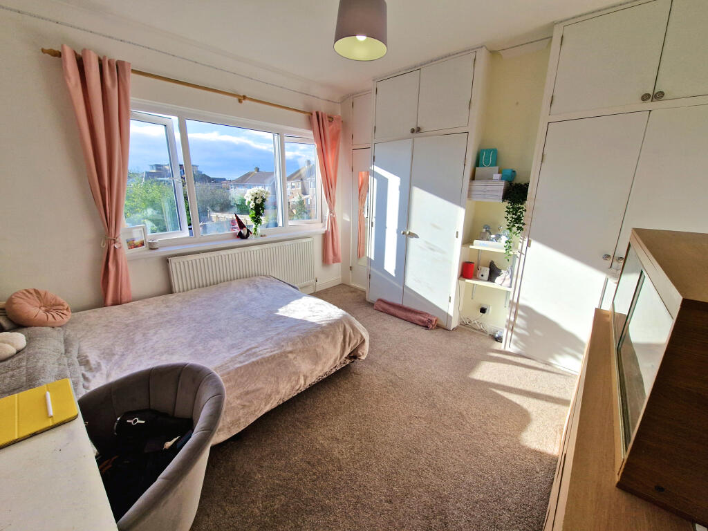 Additional image 11 of KINGS HILL, PORTHCAWL, CF36 5LD