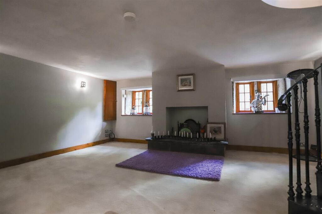 Additional image 30 of The Starkies, Bury