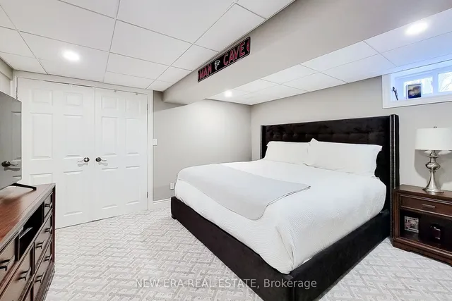 Additional image 39 of 2119 Agincourt Cres