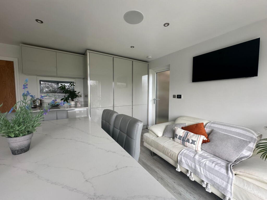 Additional image 11 of Ham Lane, Kingston Seymour