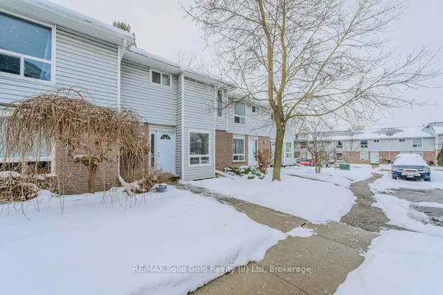 Additional image 3 of 32 Mowat Blvd Unit 58