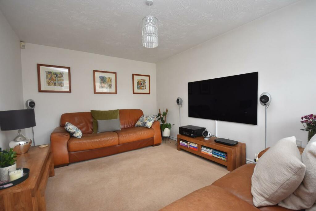 Additional image 22 of 2 Cae Canol, Penarth, CF64 3RF