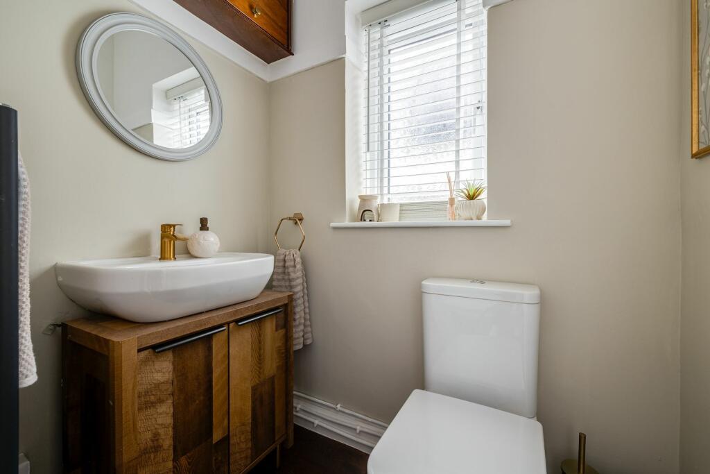 Additional image 5 of Long Lane, Upton, CH2