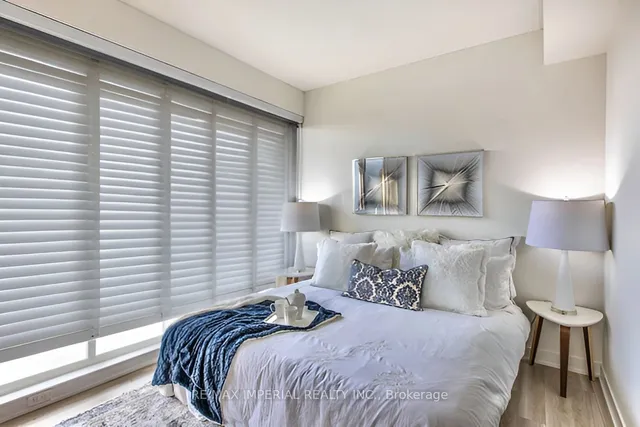 Additional image 7 of 19 Bathurst St Unit 611