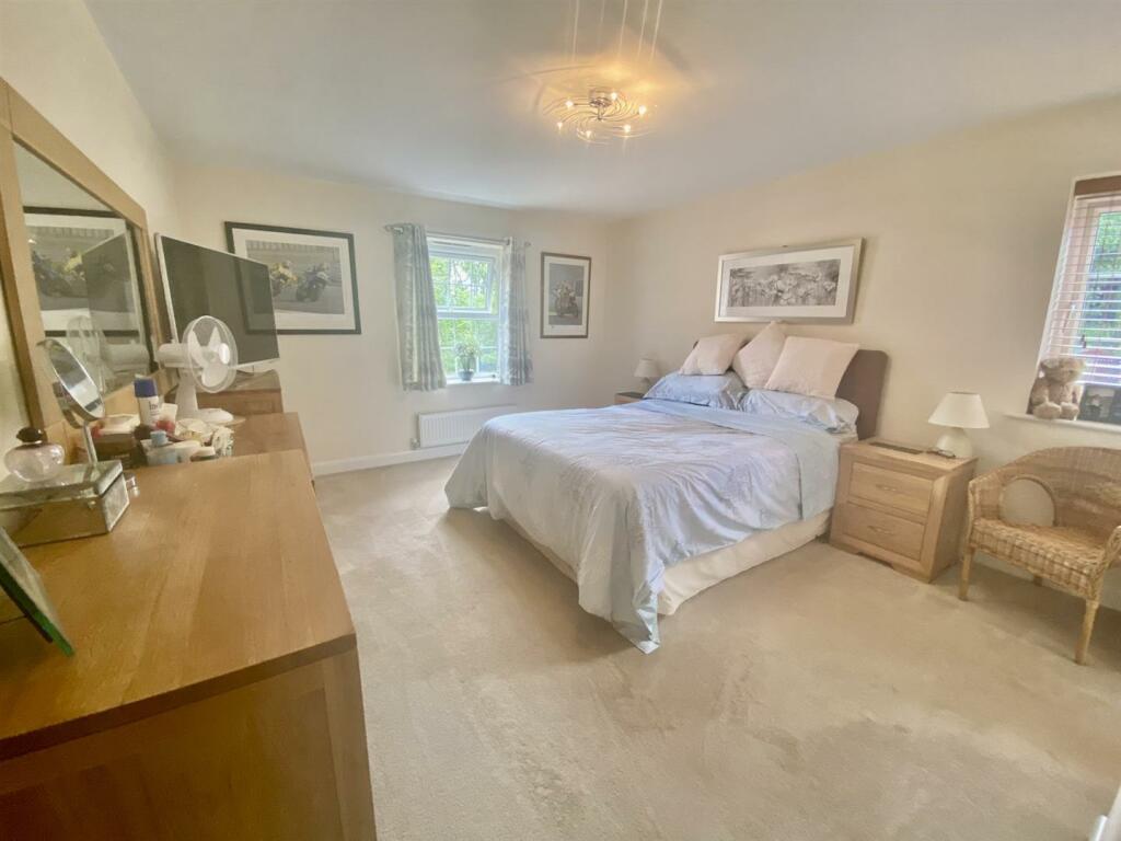 Additional image 12 of Cae Babilon, Higher Kinnerton, Chester