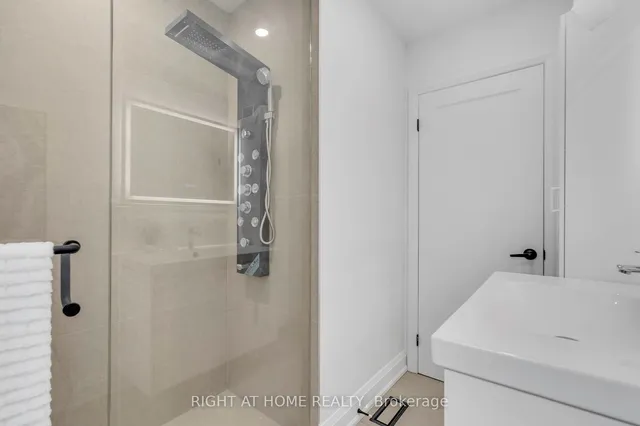 Additional image 24 of 26 Mcmillan Ave