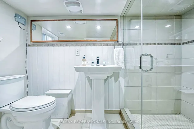 Additional image 31 of 46 Seventh St